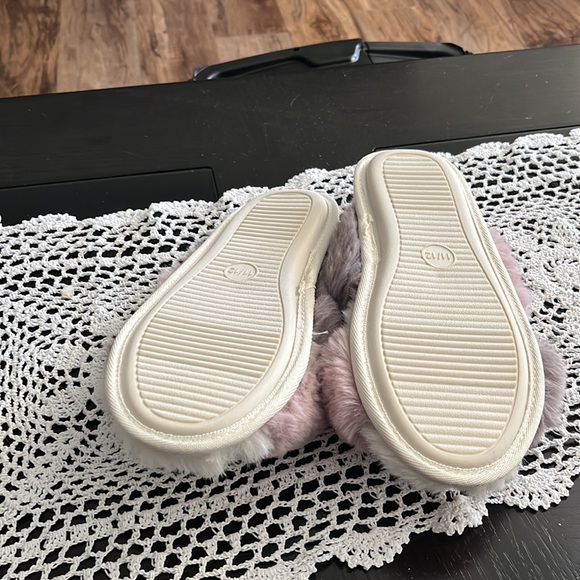 Stars above lavender/ Paris soft fluffy slippers. Size XL 11/12 - Picture 5 of 7